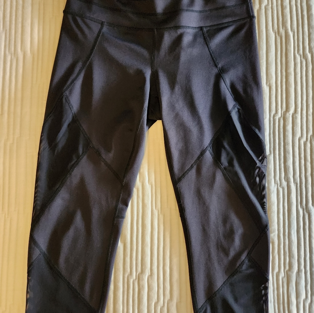 Athleta Women's Black Mesh Crop Legging Small